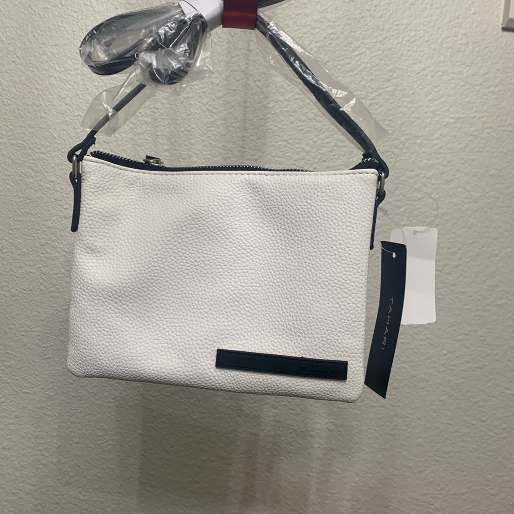 Purses - Picture 2 of 6